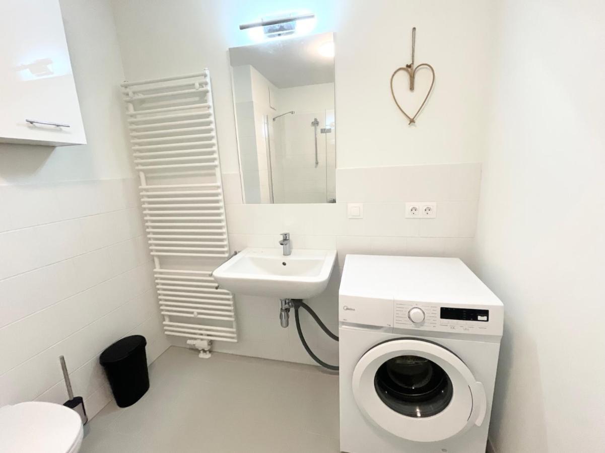 Central 55M2 Flat With Balcony & Parking Відень Екстер'єр фото